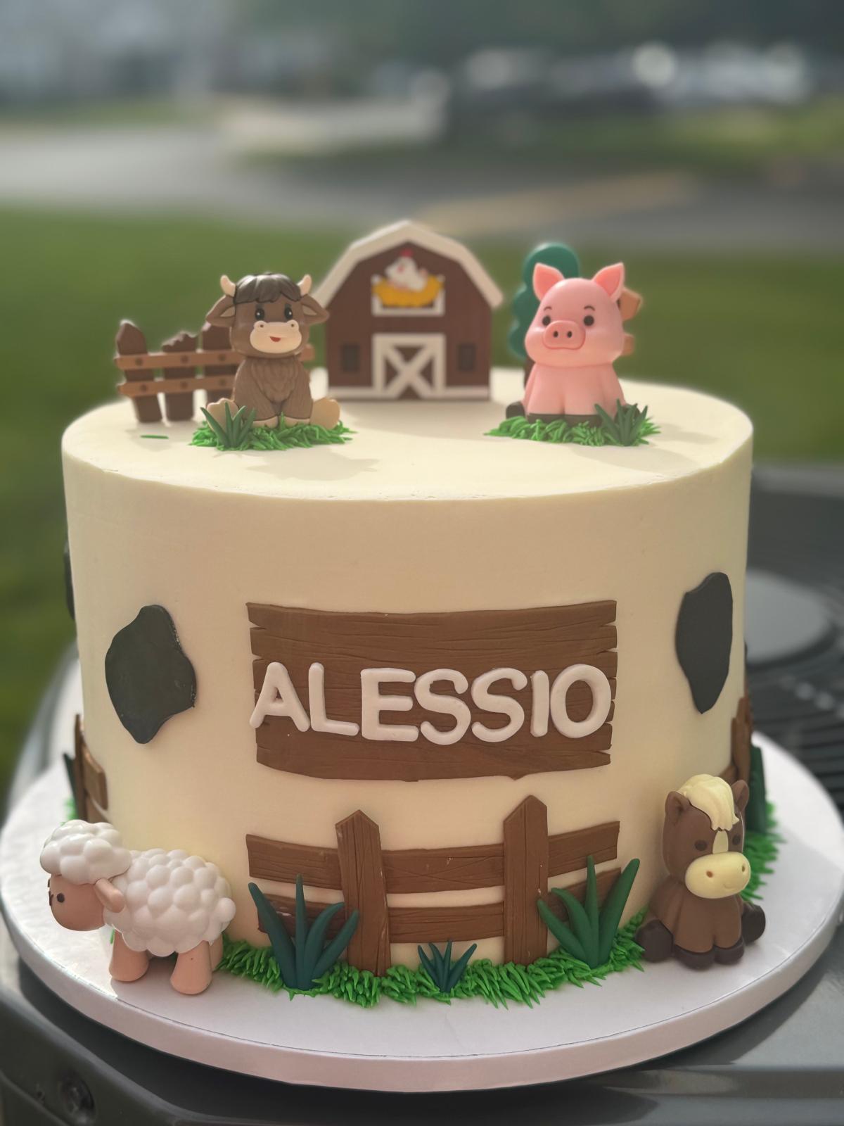 Personalized pastel cake with a name